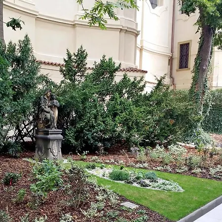 Hotel U Svatého Jana 3*